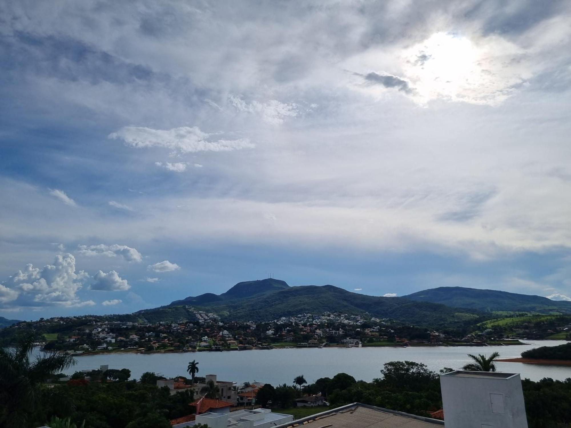 Recanto Brenda - Casa Luxo Capitolio Com Vista Pro Lago, Escarpas E Morrochapeu ภายนอก รูปภาพ